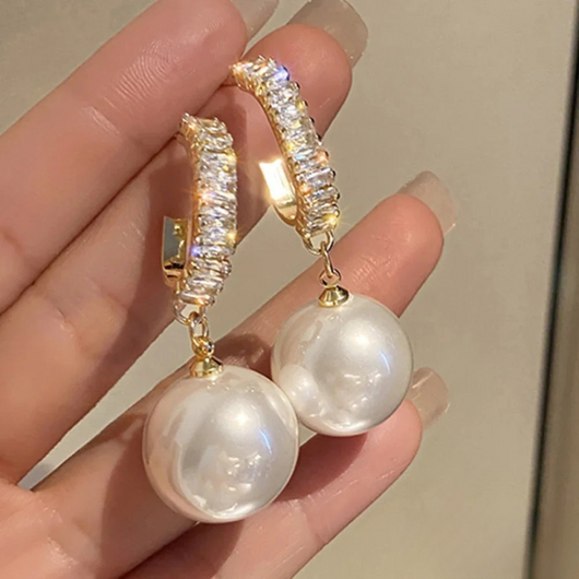 Chic Earrings with Pearls and Zircon