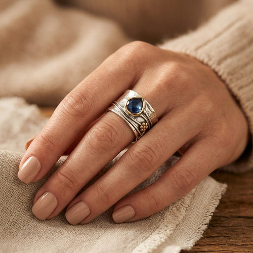 Bague avec serti argent et or