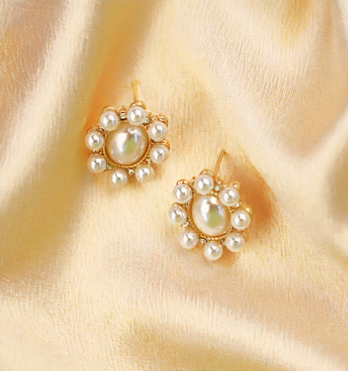 Boucles d'oreilles perles fleur arrondies