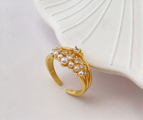 Bague vintage en cristal vert perlé