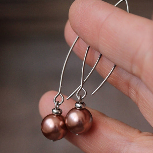 Boucles d'oreilles pendantes en perles plaquées bronze sur argent