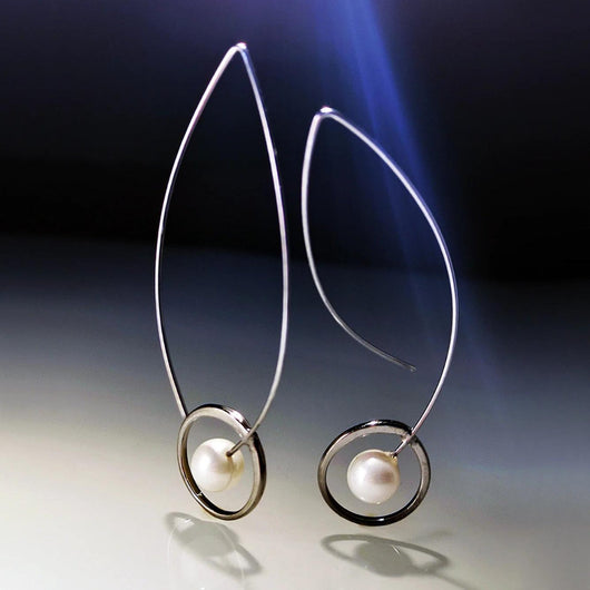 Boucles d'oreilles pendantes bohème en argent et perles