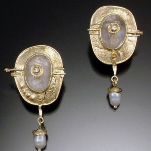 Boucles d'oreilles vintage dorées et perlées