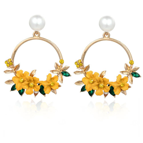 Elegant Gold Flower Earrings with Pearls