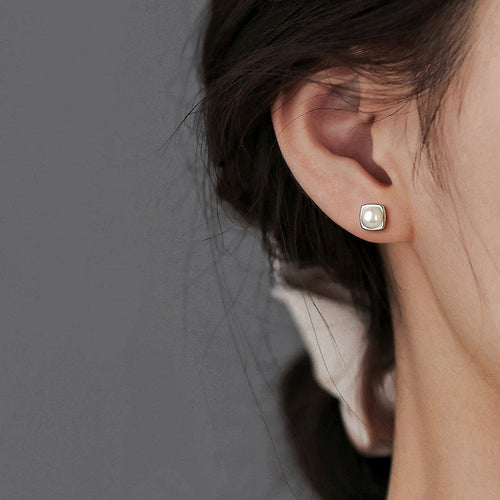 Freshwater Pearl Earrings
