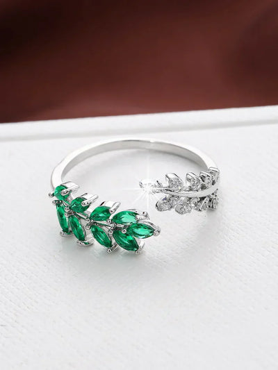 Antique-Inspired Ring with Green Leaves