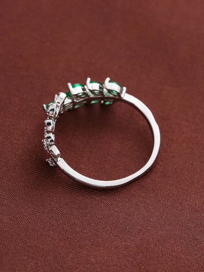 Antique-Inspired Ring with Green Leaves