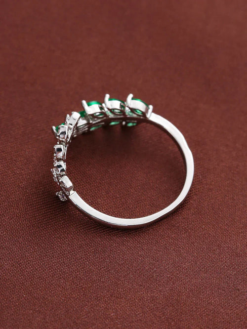 Antique-Inspired Ring with Green Leaves