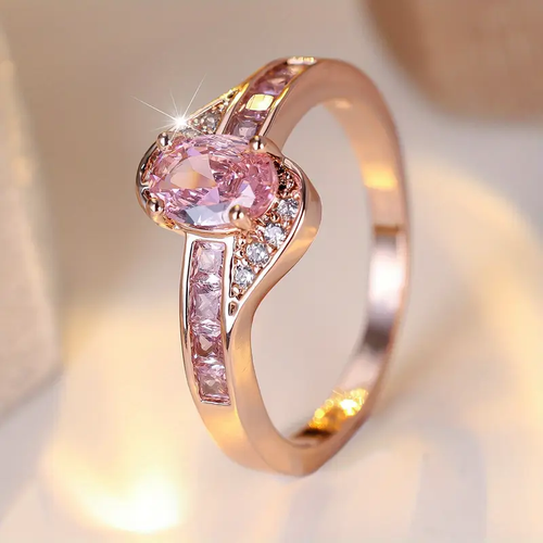 Exclusive Gold Ring with Pink Crystal