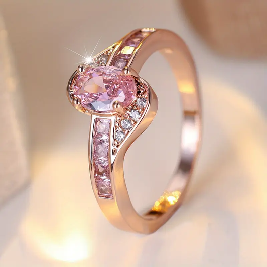Exclusive Gold Ring with Pink Crystal