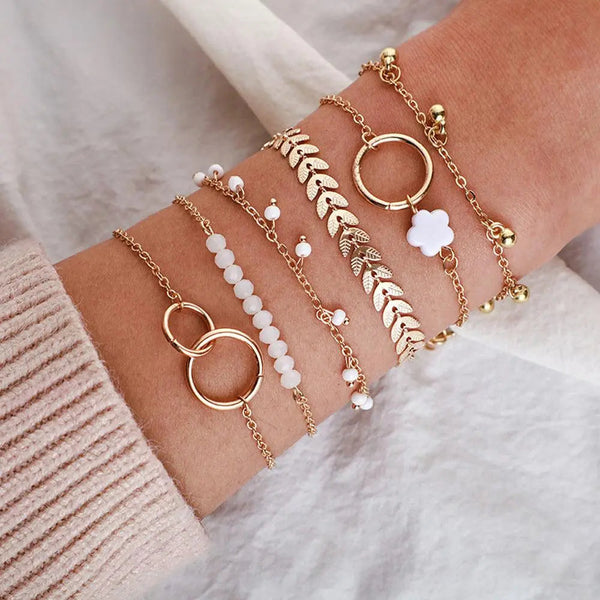 Charmant ensemble de bracelets dorés bohèmes