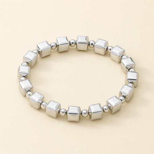 Timeless Silver Bracelet with Cube Pearl Details