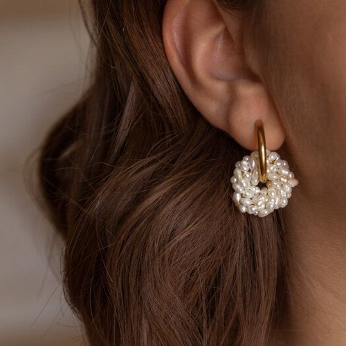 Boucles d'oreilles vintage en spirale incrustées de perles