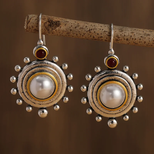 Boucles d'oreilles vintage en perles incrustées d'or et d'argent