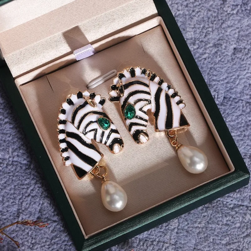 Boucles d'oreilles vintage perle et zèbre