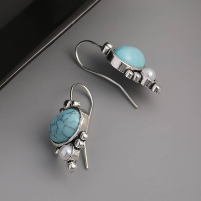 Boucles d'oreilles vintage en pierre bleu ciel et perle