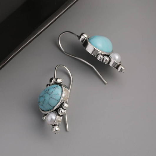 Boucles d'oreilles vintage en pierre bleu ciel et perle