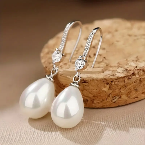 Boucles d'oreilles en perles avec perles brillantes