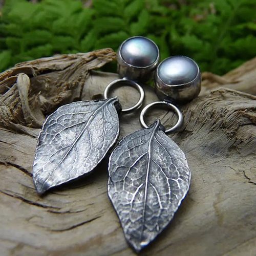 Boucles d'oreilles vintage en forme de feuille, argent incrusté de perles