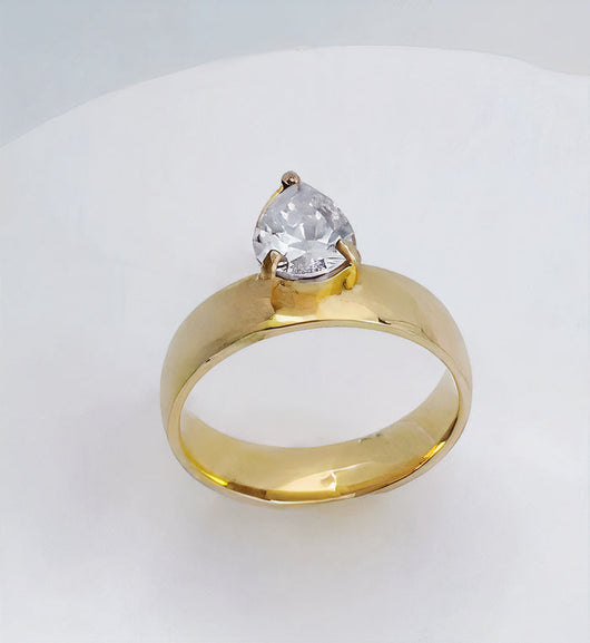 Vintage Pink Glass Gold Ring