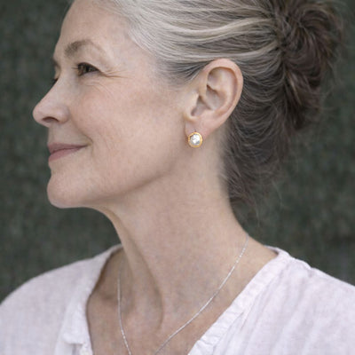 Elegant Pearl Earrings by Carmen