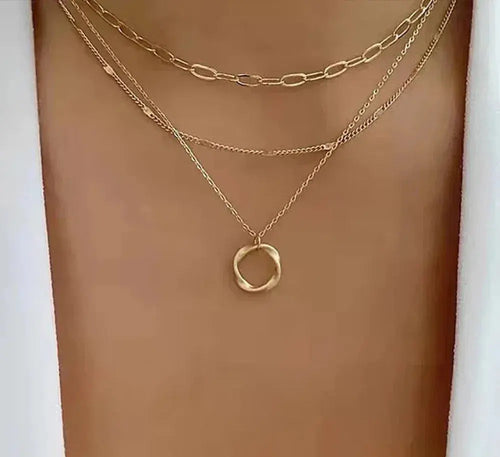 Classic Layered Gold Necklace with Pendant